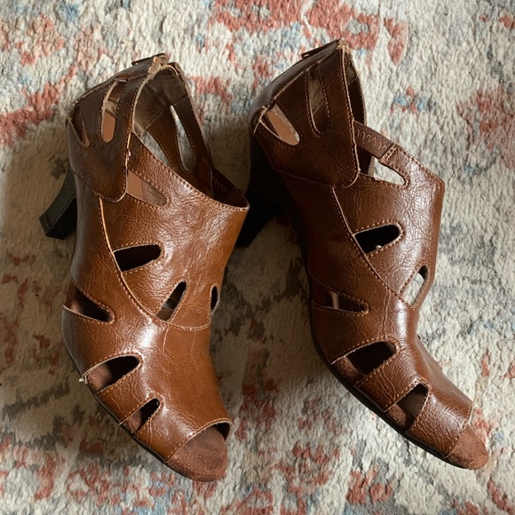 Aerosoles Fax Haven Size 7.5 - Picture 1 of 7